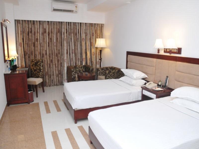 Rr Inn Palayankottai Екстер'єр фото