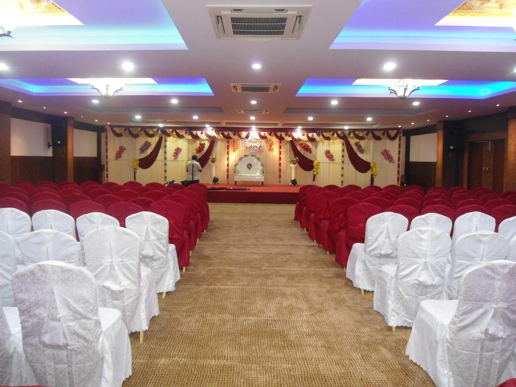 Rr Inn Palayankottai Екстер'єр фото